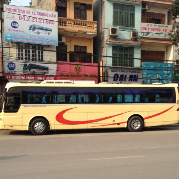 Xe khách Hương Khê, Hà Tĩnh đi Tp. Hồ Chí Minh